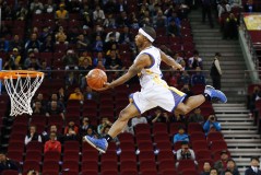 字母哥哥萨纳西斯确认回归雄鹿！发布消息：I'm back